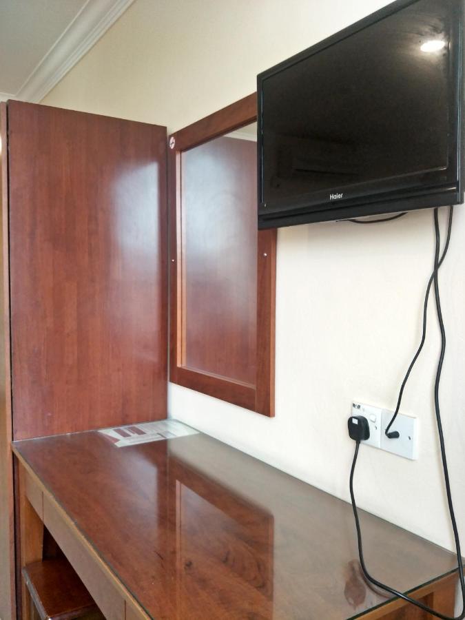 Tropicana Hotel Gemas Bagian luar foto