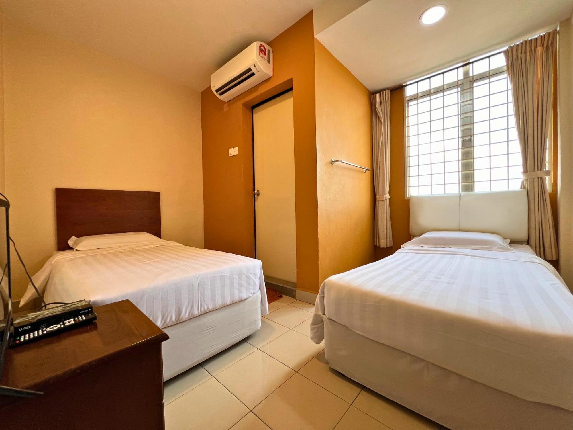 Tropicana Hotel Gemas Bagian luar foto